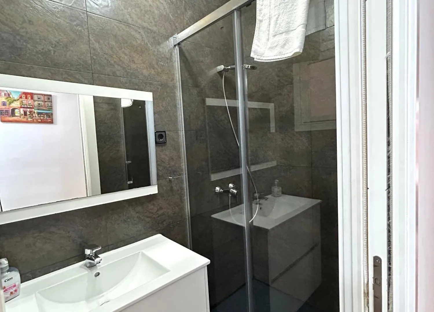 Apartment Carrer D'Olesa Barcelona